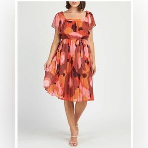 Dr2 Pleated Dress With Short Sleeves